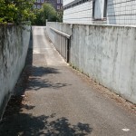 Bild der Rampe mit Aufzug Bild der Rampe mit Aufzug